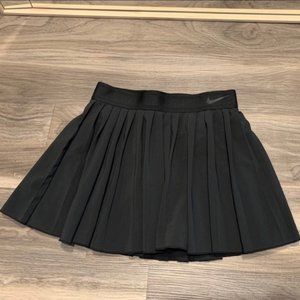 NWOT Nike Victory Tennis Skirt